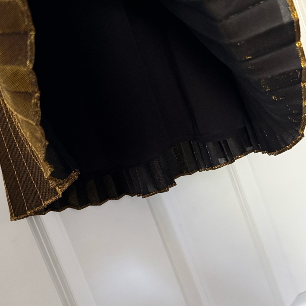HD in Paris Gray and Gold A-Line Skirt - Picture 9 of 11